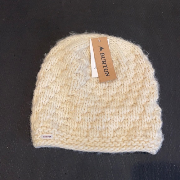 NWT Burton women’s beanie - Picture 1 of 5